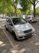Mercedes-Benz W169 Diesel Mercedes A-Klasse noch 1 Jahr ... - Mercedes-Benz 200 in Duisburg