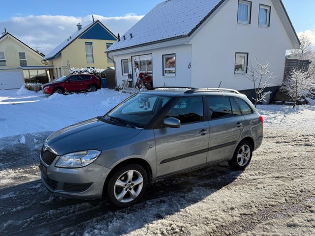 Skoda Fabia 1.2l TSI*Euro5-*Xenon*PDC*Klimaauto*SHZ