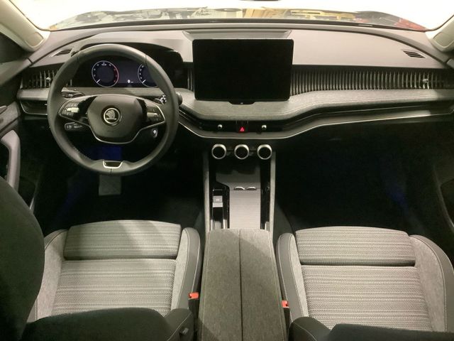 Superb Combi Selection110 kw TDI AHK NAVI MATRIX