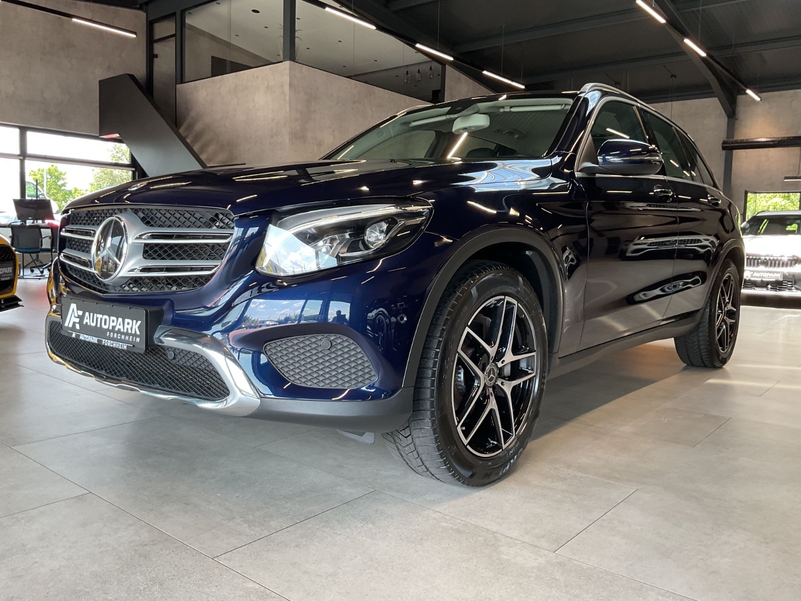 Mercedes-Benz GLC 300 4Matic Exclusive AHK Kamera LED Navi 19 foto 18