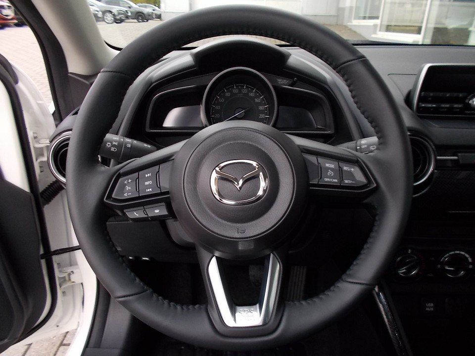 Fahrzeugabbildung Mazda 2 Center-Line G-75 KLIMA BLUETOOTH TEMPOMAT USB