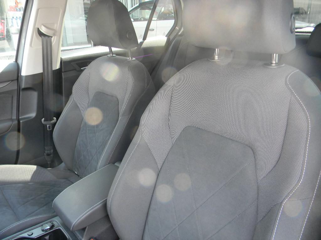 Volkswagen Golf VIII Lim. Style 1,5 TSI 6 GANG KAMERA, миниатюра 8