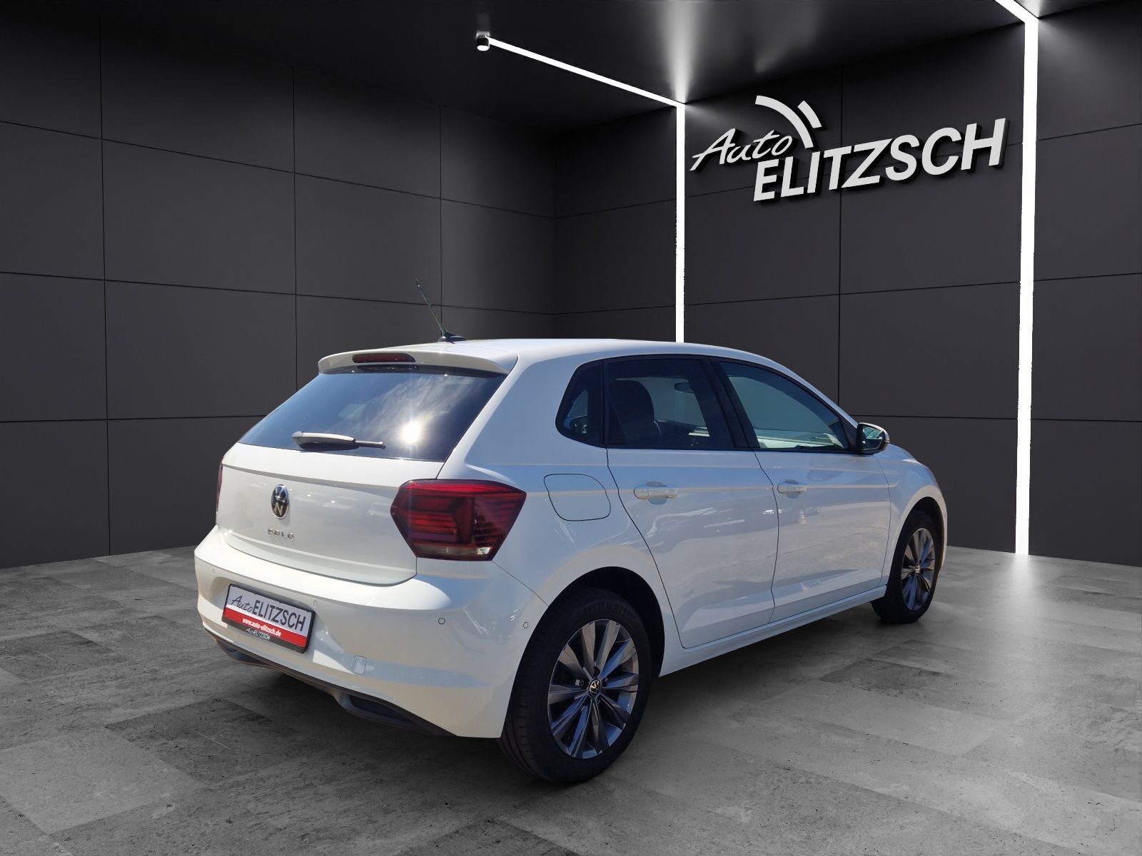 Fahrzeugabbildung Volkswagen Polo Highline TSI, LED ACC SHZ NAVI PDC