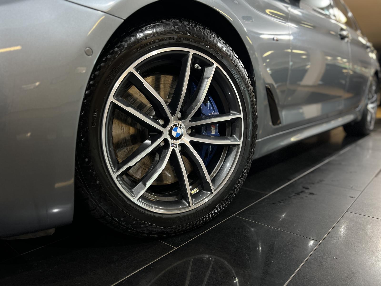 BMW 540 i xDrive Touring M-Sport*Leder*LED*Garantie*