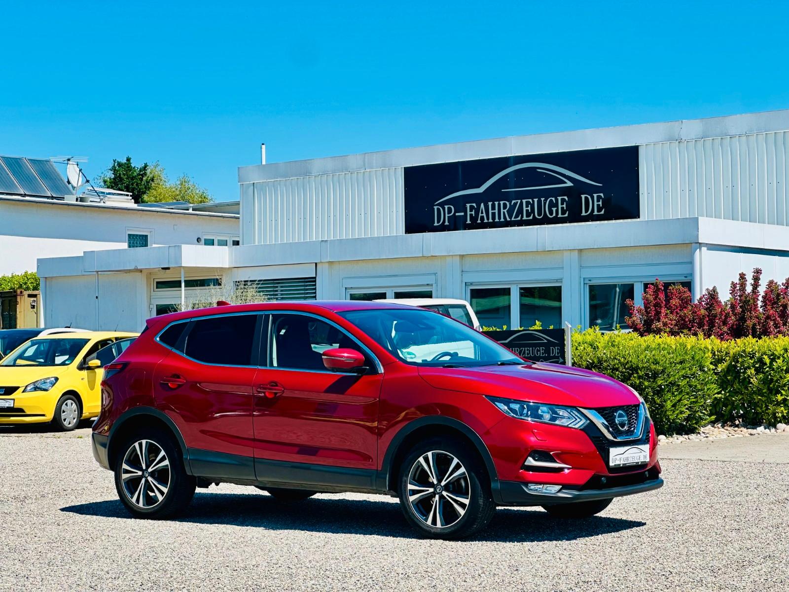 Nissan Qashqai N-Connecta Kamera Anhängerkupplung Navi