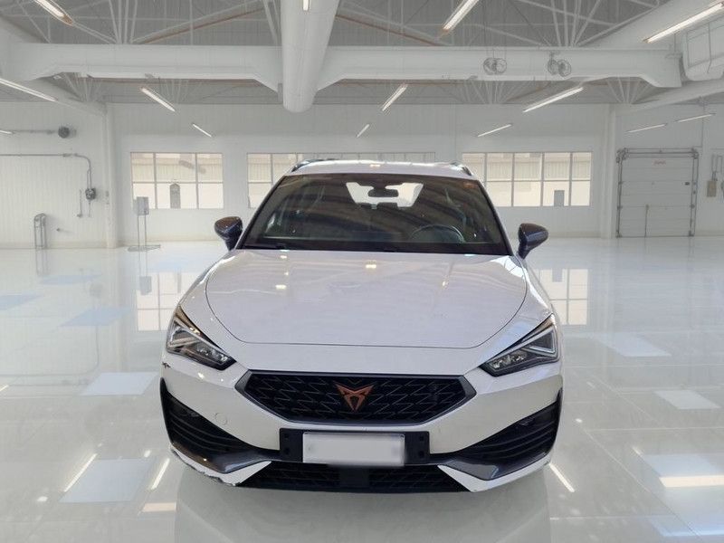 Cupra CUPRA LEON 1.4 E-HYBRID 110 KW DSG STATION WAGON imagem 2