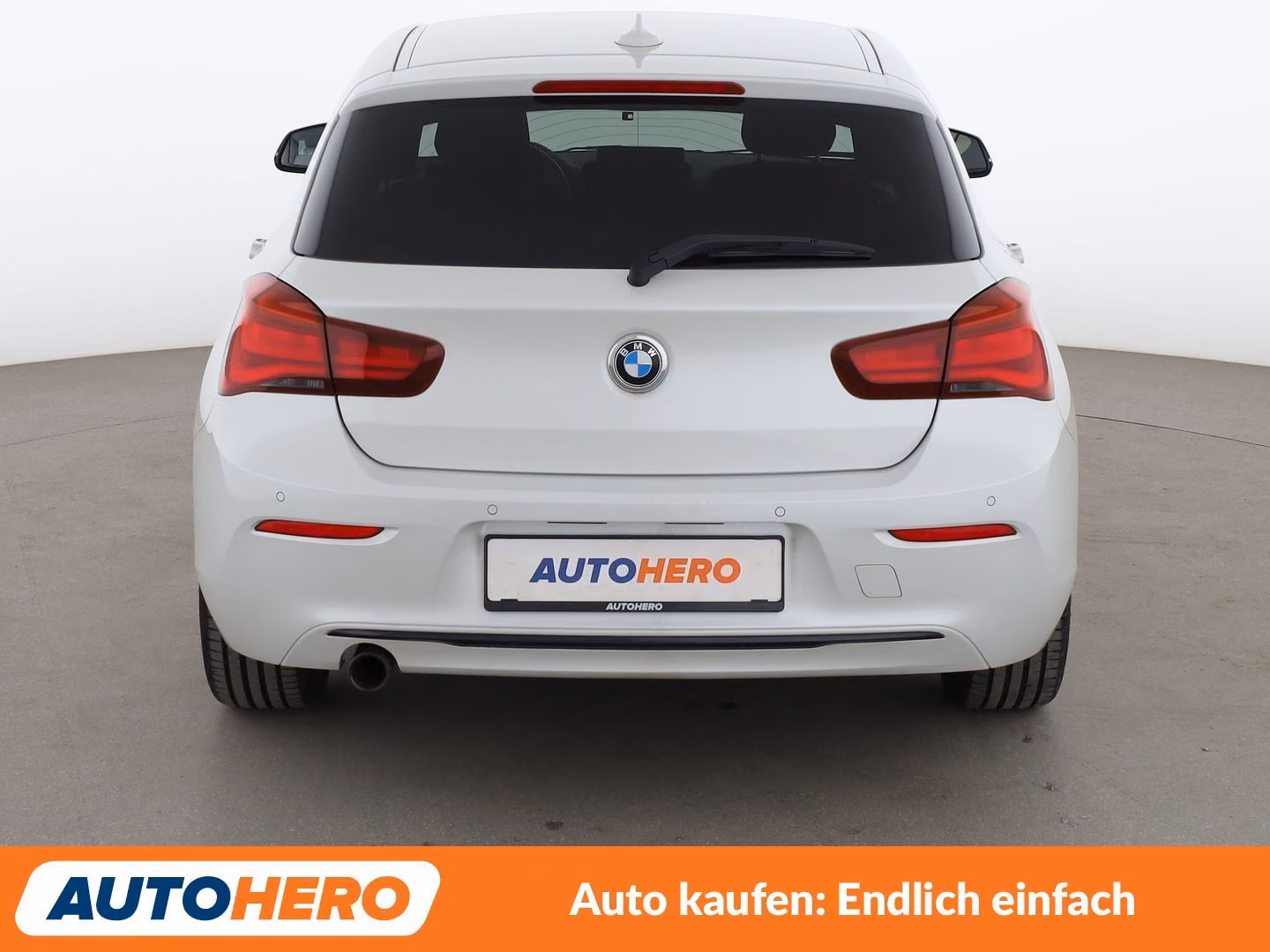 BMW 118i Edition Sport Line Shadow Aut.*NAVI*LED*PDC