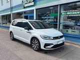Volkswagen Touran 1.5 TSI Highline, R-line, Discovery Pro - Volkswagen Touran: R Line