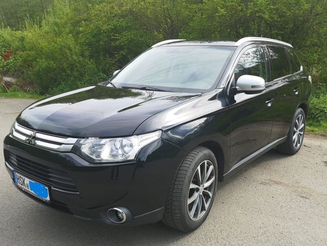 Mitsubishi Outlander Diamant Edition 2WD