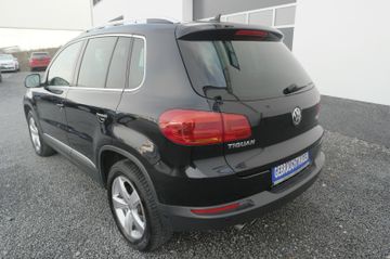 Volkswagen Tiguan - 5