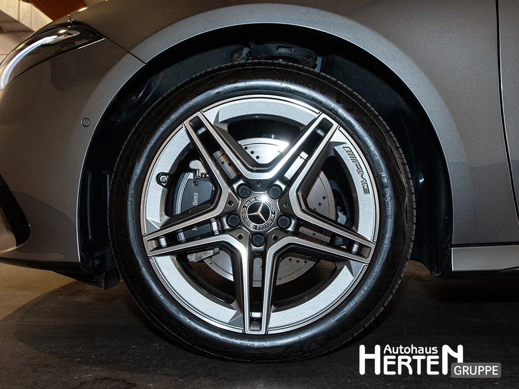 Mercedes-Benz A 250 e+AMG PREMIUM+KEYLESS+R-KAMERA+LED+AMBIENT