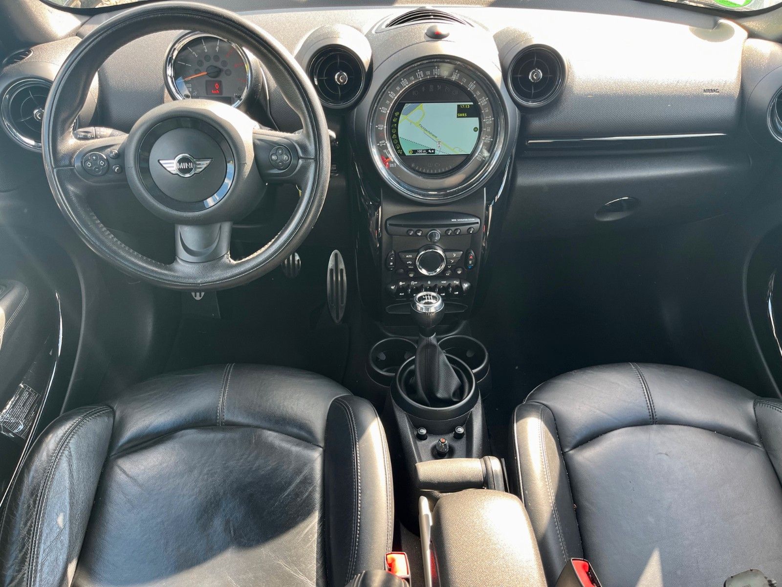 Fahrzeugabbildung MINI Cooper SD Countryman All4 Navi Leder Xenon SPORT