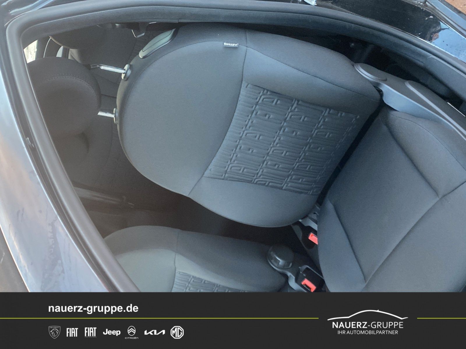 Fahrzeugabbildung Fiat 500 Cabrio Dolcevita