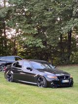 BMW E90 335i Schalter  (Lagerschalen neu) - BMW 335 Unfallwagen