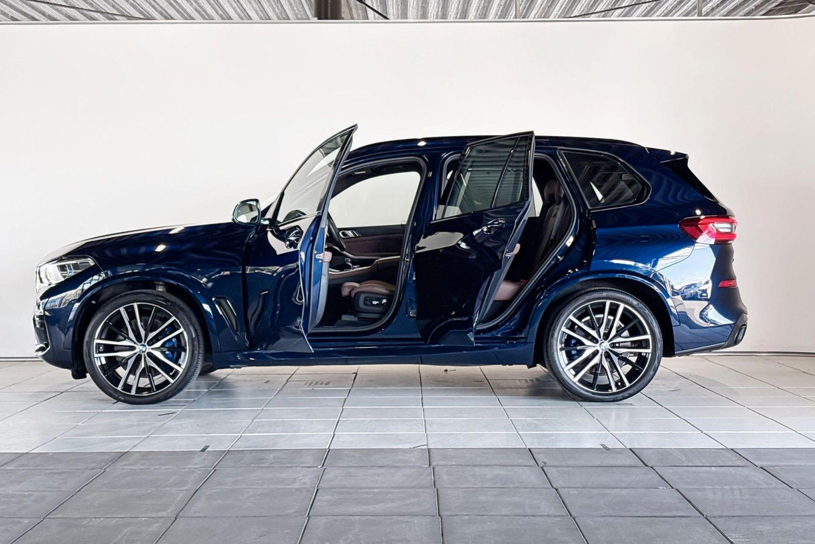 BMW X5 M60d | Drving prof. | Pano | Anhängerkupplung imagem 3