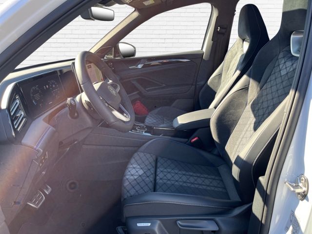 Fahrzeugabbildung Volkswagen Tiguan R-Line 2,0 l TSI OPF 4MOTION KLIMA LED AL