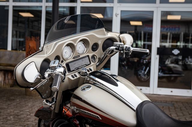 Fahrzeugabbildung Harley-Davidson CVO STREET GLIDE 110 cui FLHXSE - G&R MOTOR -
