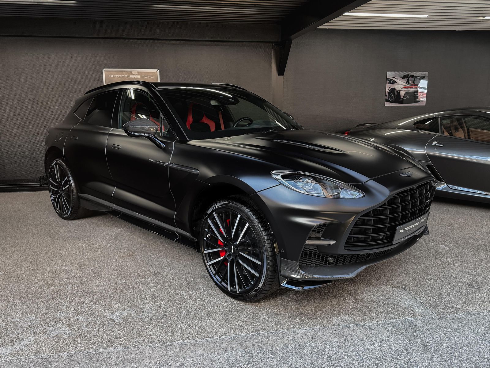 Aston Martin DBX 707 | Full Carbon | Sports Plus Seats | PPF  foto 4