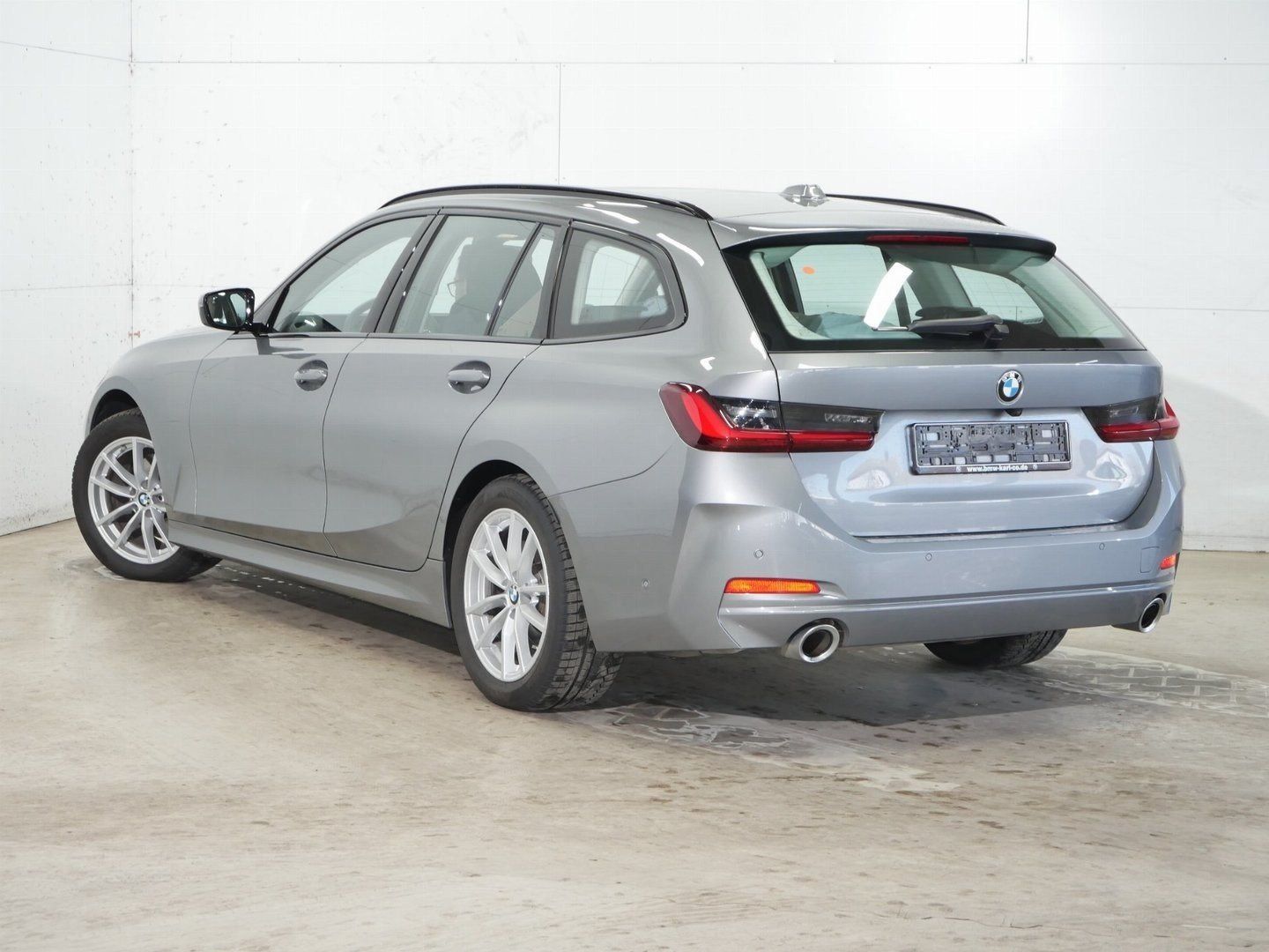 Fahrzeugabbildung BMW 320i |Komfortzugang |Driving Assistant |HiFi