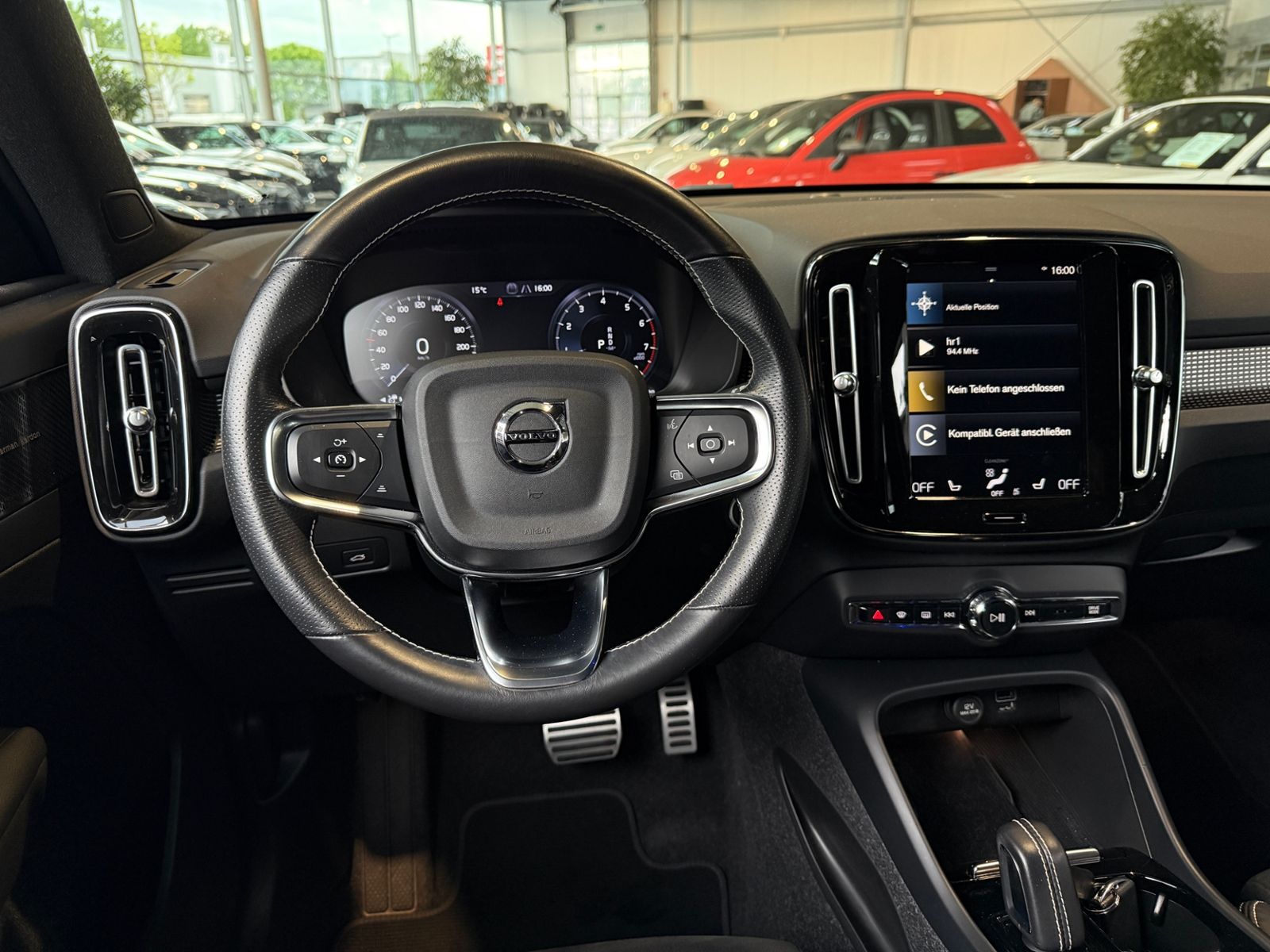 Fahrzeugabbildung Volvo XC40 R Design H/K ACC AHK KAM