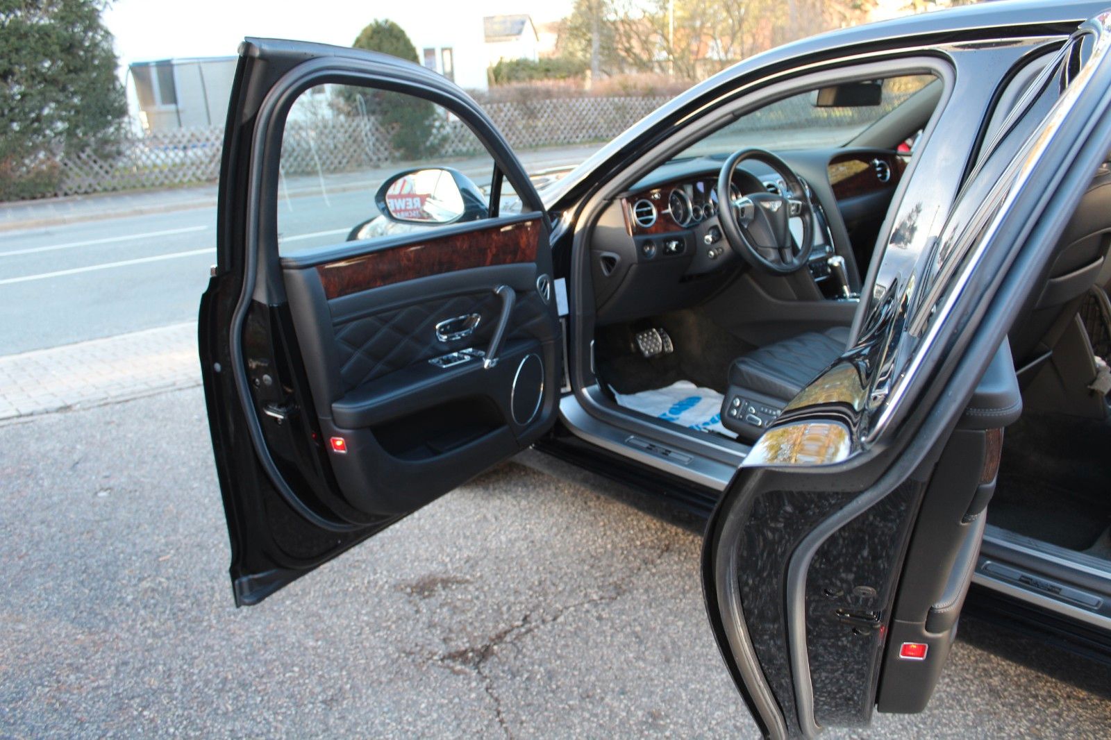 Flying Spur 6.0 W12 Muliner Ausstattung!