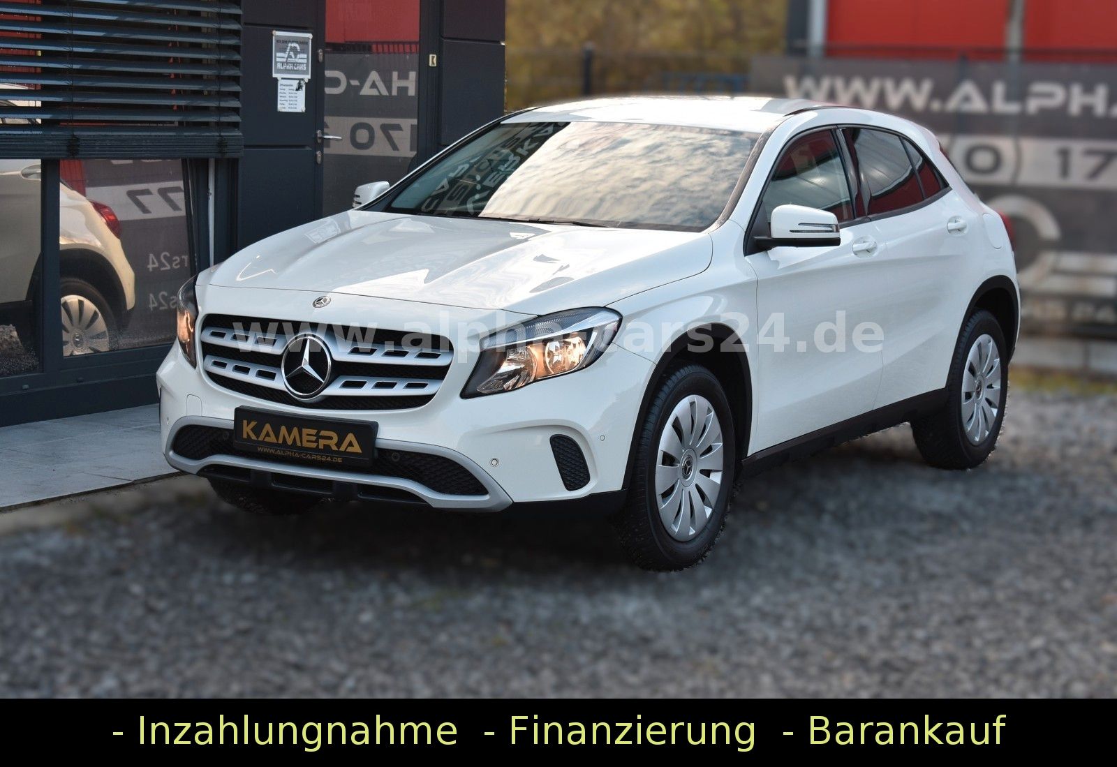 MERCEDES-BENZ GLA250 4Matic Navi Temp Sitzhzg Kamera
