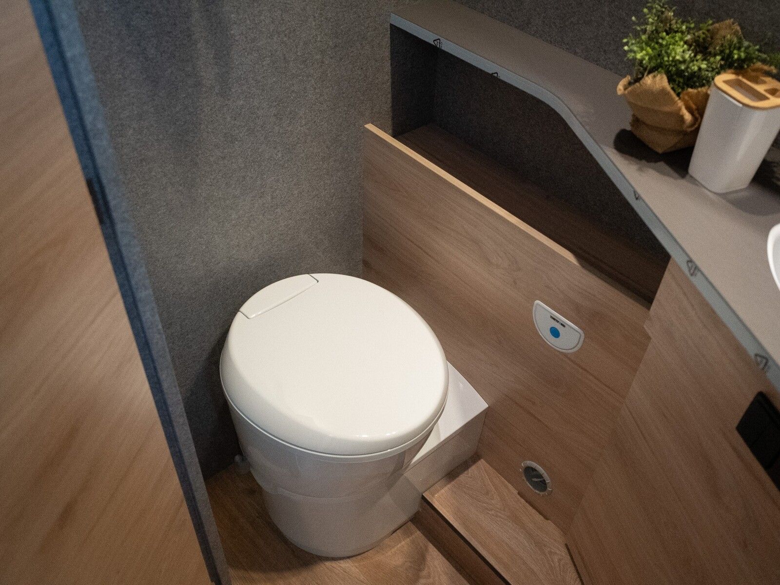 Fahrzeugabbildung Dethleffs Just Go Active T 7055 EB *AKTION*Hubbett*