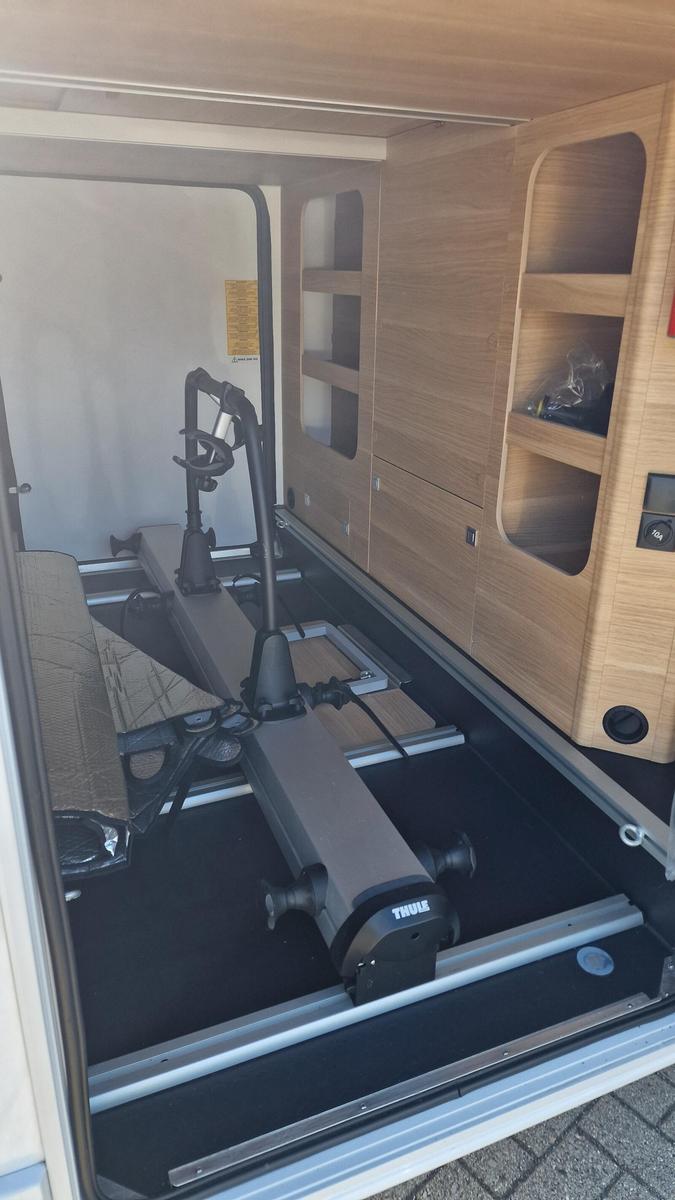 Adria Coral Axess 670 SL 2x TV 