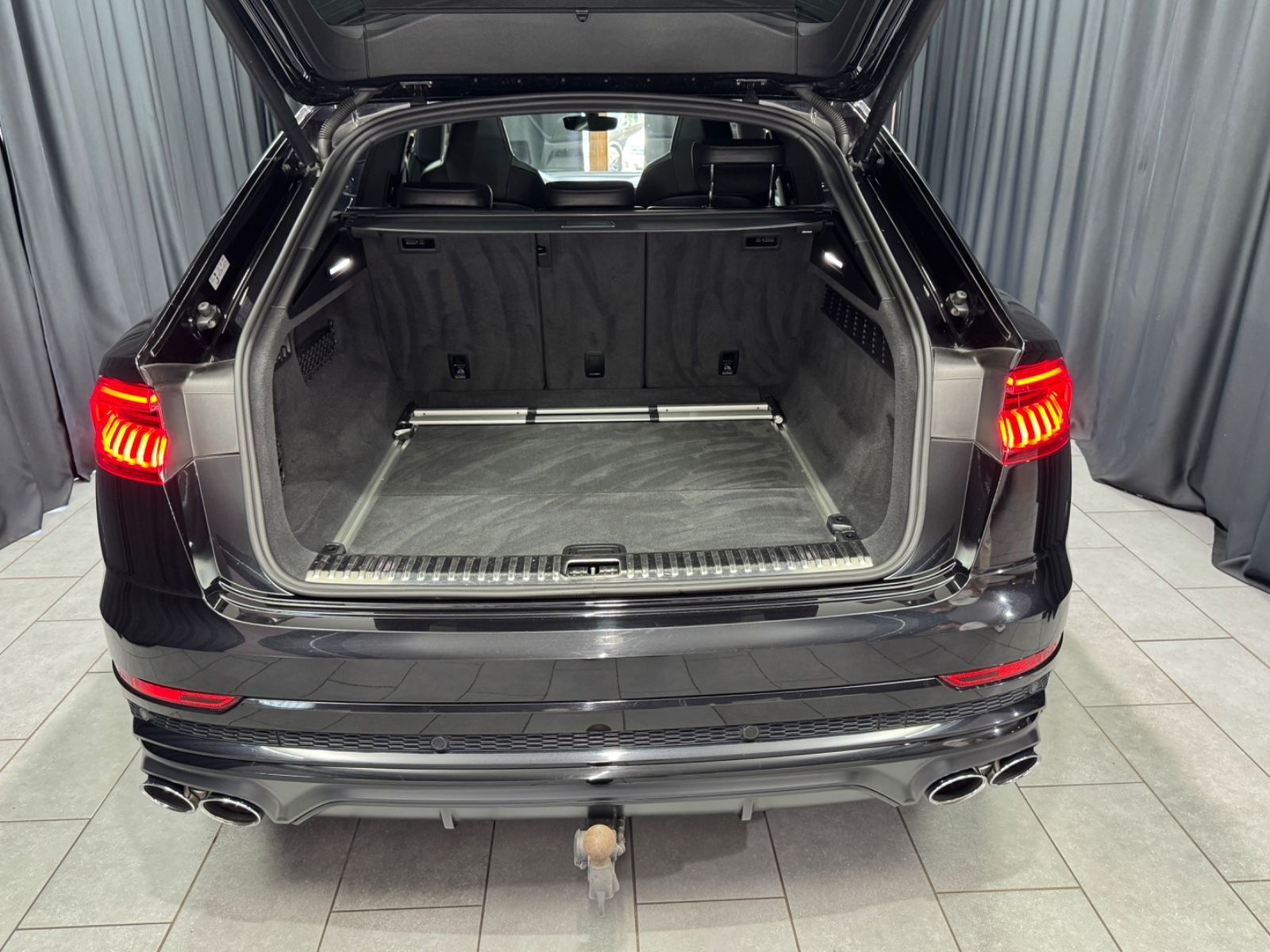 Fahrzeugabbildung Audi SQ8 4.0TDI QUATTRO|MASSAGE|B&O|CARBON|MATRIX|HuD