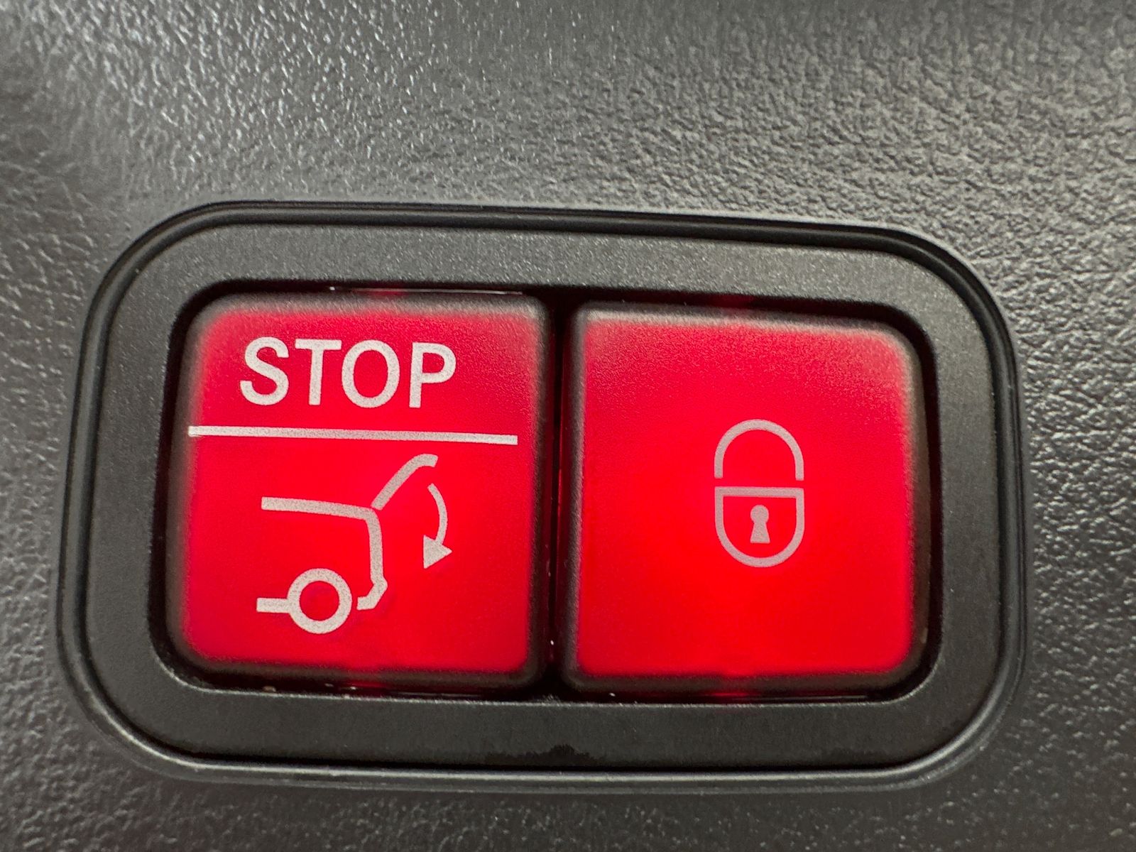 Fahrzeugabbildung Mercedes-Benz EQB 250 Progressive NAV+LED+KAM+KEYLESS