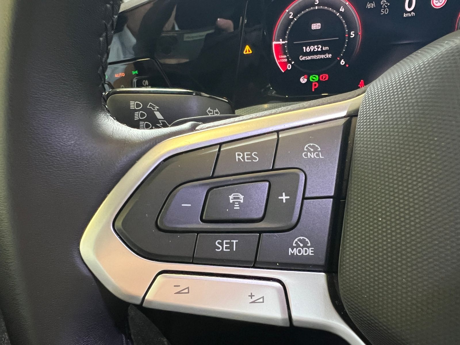 Fahrzeugabbildung Volkswagen Golf VIII GOAL 2.0 TDI DSG *AHK,LED,ACC,Navi,Kam