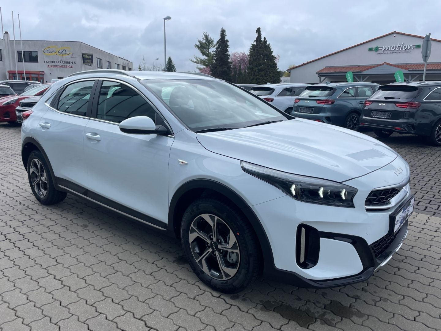 Fahrzeugabbildung Kia XCeed Core Navi Soundsystem LED Blendfreies Fern
