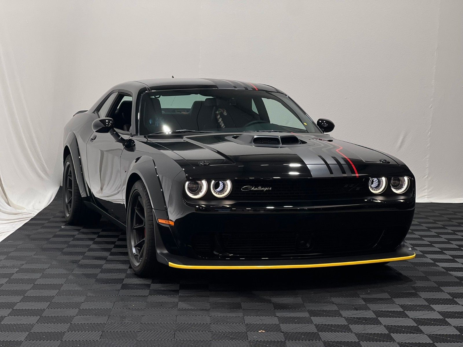 Fahrzeugabbildung Dodge Challenger R/T Scat Pack Shakedown "Last Call"