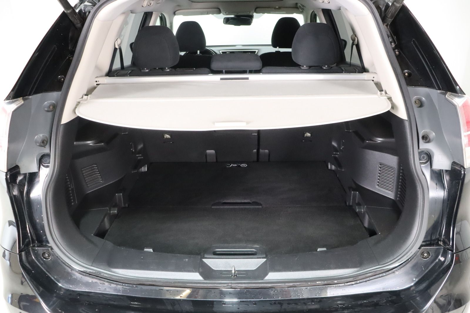 Fahrzeugabbildung Nissan X-Trail 1.6 dCi 360° 4x4 Allrad * HU/AU neu