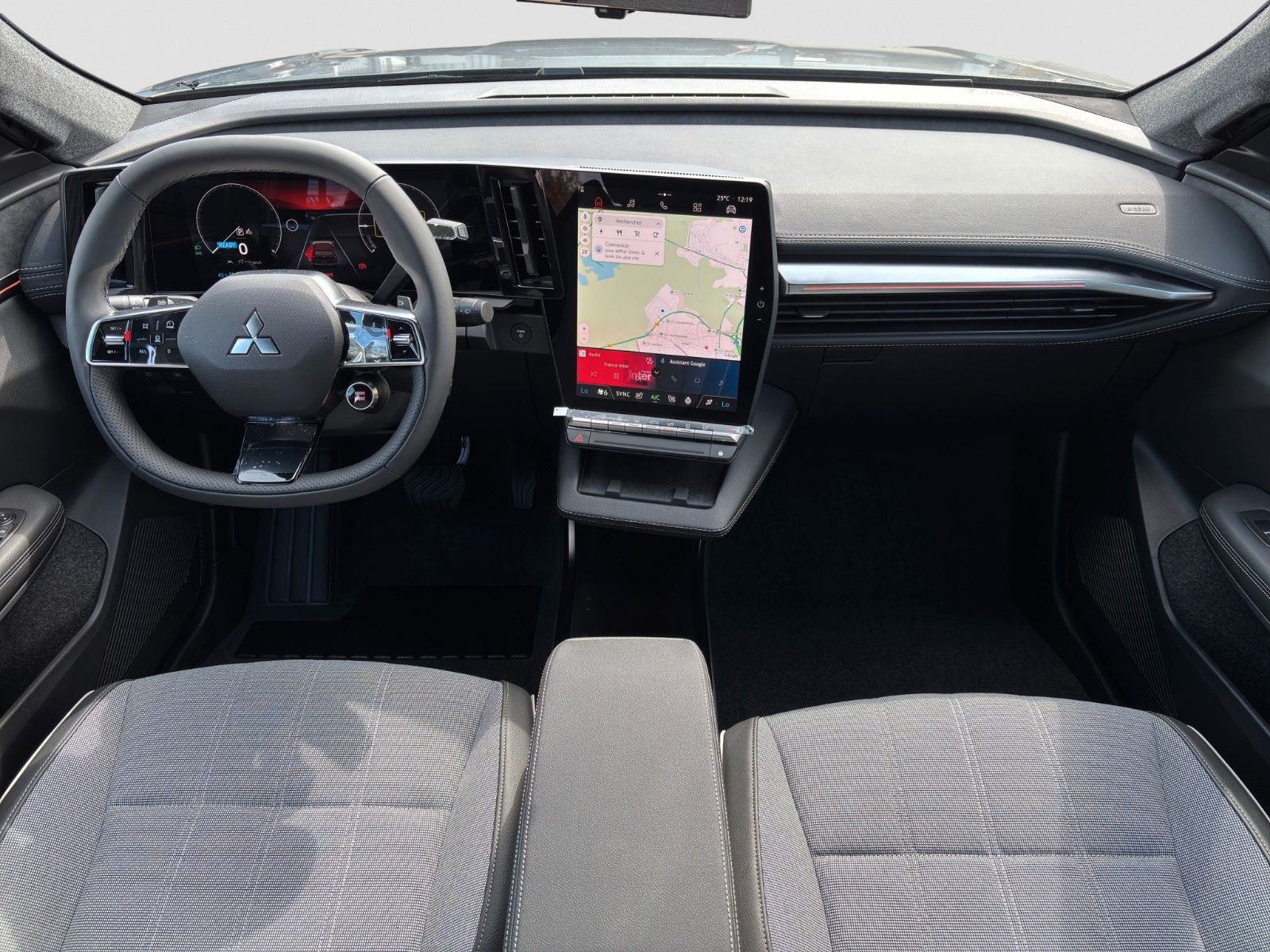 Fahrzeugabbildung Mitsubishi Eclipse Cross Diamant TOP 87 kWh+22kW TAGESZULAS
