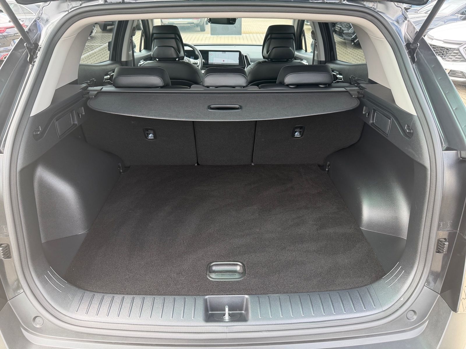 Fahrzeugabbildung Kia SPORTAGE 1.6T 2WD VISION KOM