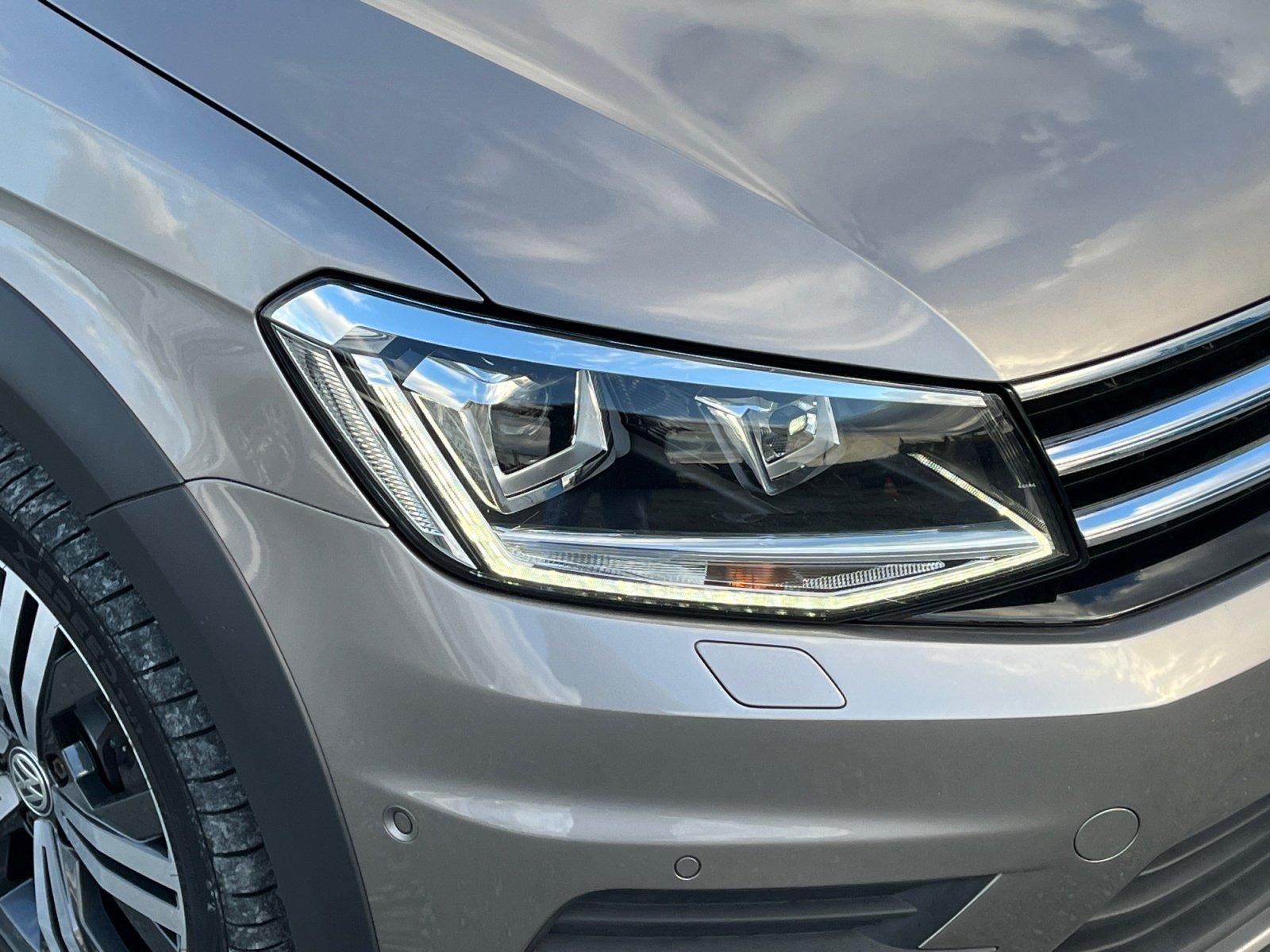 Volkswagen Caddy 2.0 TDI Alltrack AHK+Navi+Kamera+ACC