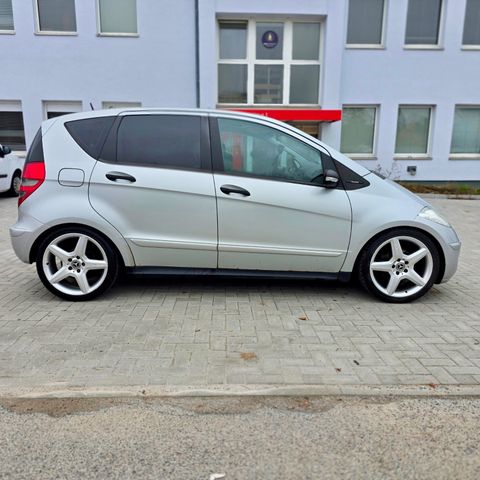 Mercedes-Benz A 200 A -Klasse AMG 18R TÜV-Neu