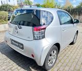Toyota IQ + 1,0-l-VVT-i - Toyota IQ: 1.0