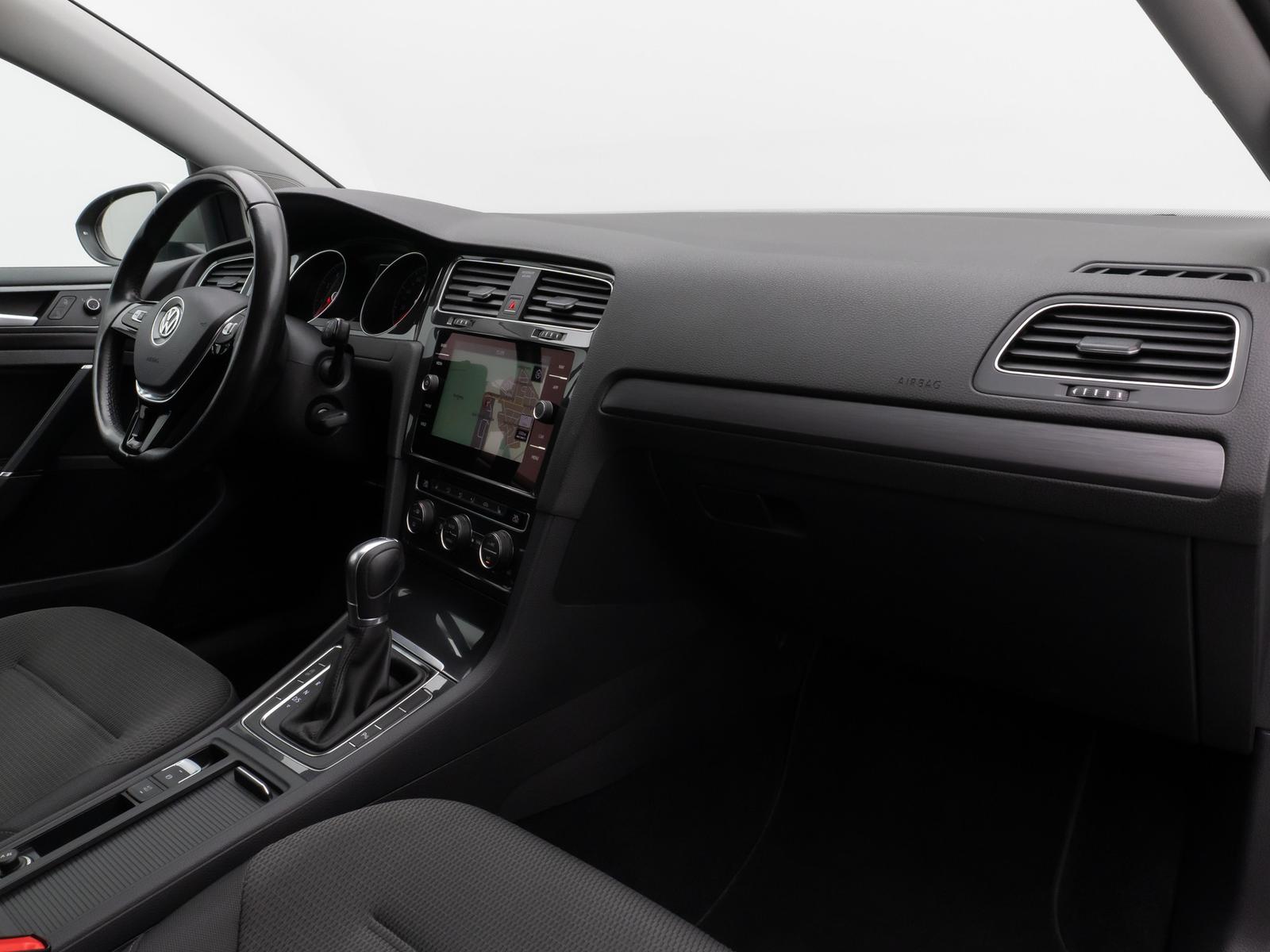 Volkswagen Golf VII Variant Comfortline Navi PDC Standheiz