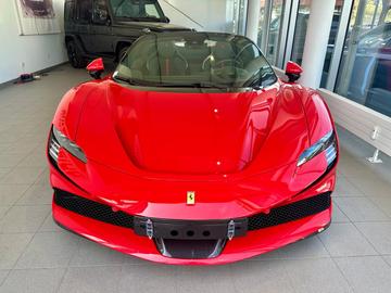 2024 Ferrari SF90 照片 5