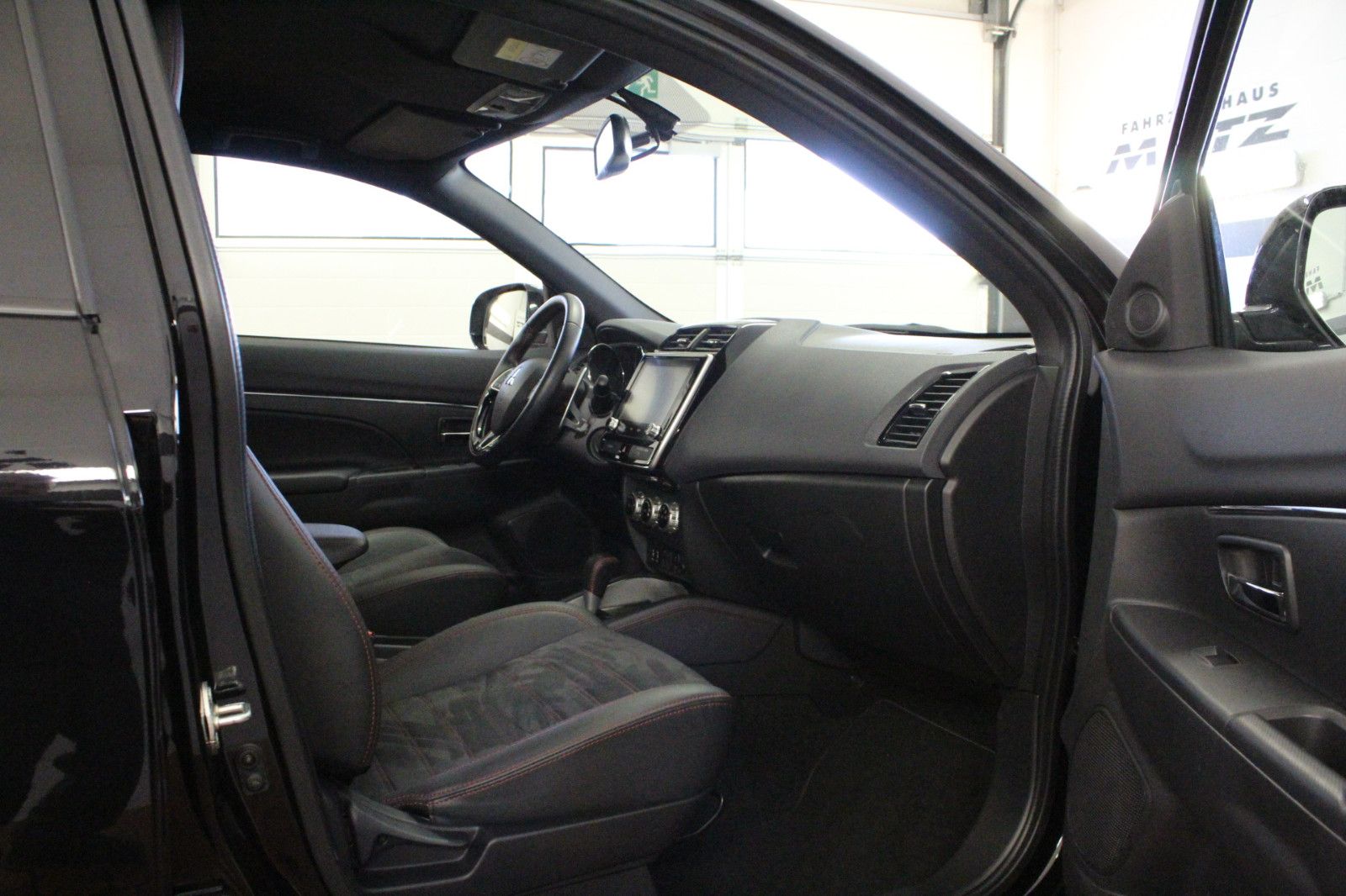 Fahrzeugabbildung Mitsubishi ASX 2.0 MIVEC CVT 2WD Spirit+