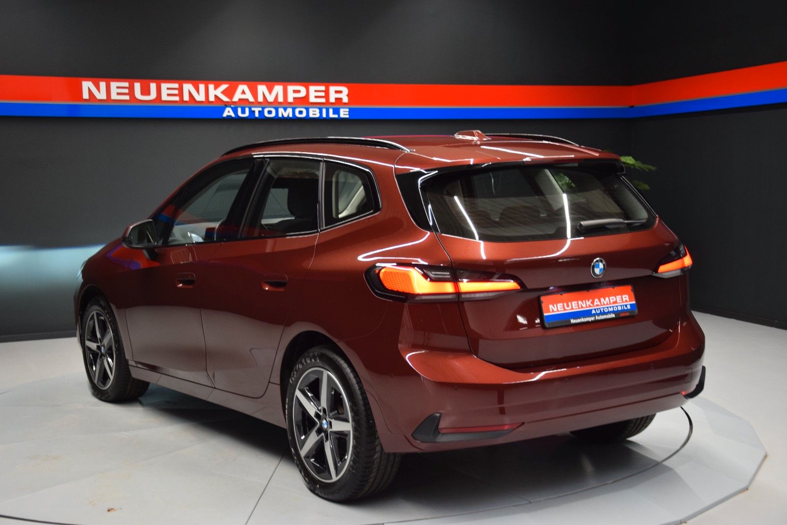 Fahrzeugabbildung BMW 218 i Active Tourer ACC Memory LED Kamera H&k