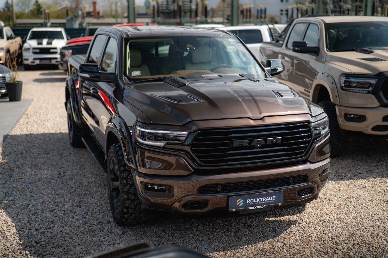 Fahrzeugabbildung Dodge RAM 5.7 V8 HEMI 4x4 LARAMIE Limited Offroad LED