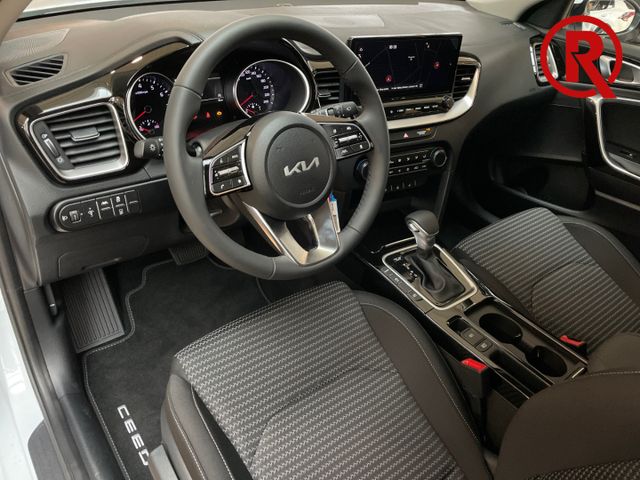 Ceed Vision 1.5 T-GDI Navi LenkradHZG SHZ PDC 2-