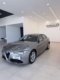 Alfa-Romeo Giulia - 3