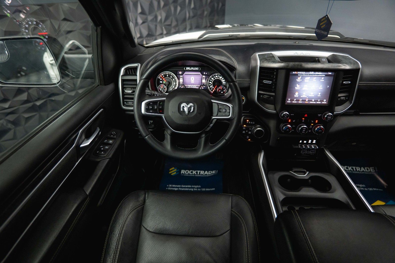 Fahrzeugabbildung Dodge RAM 5.7 V8 HEMI 4x4 OFFROAD Night-Paket *GEN 5*