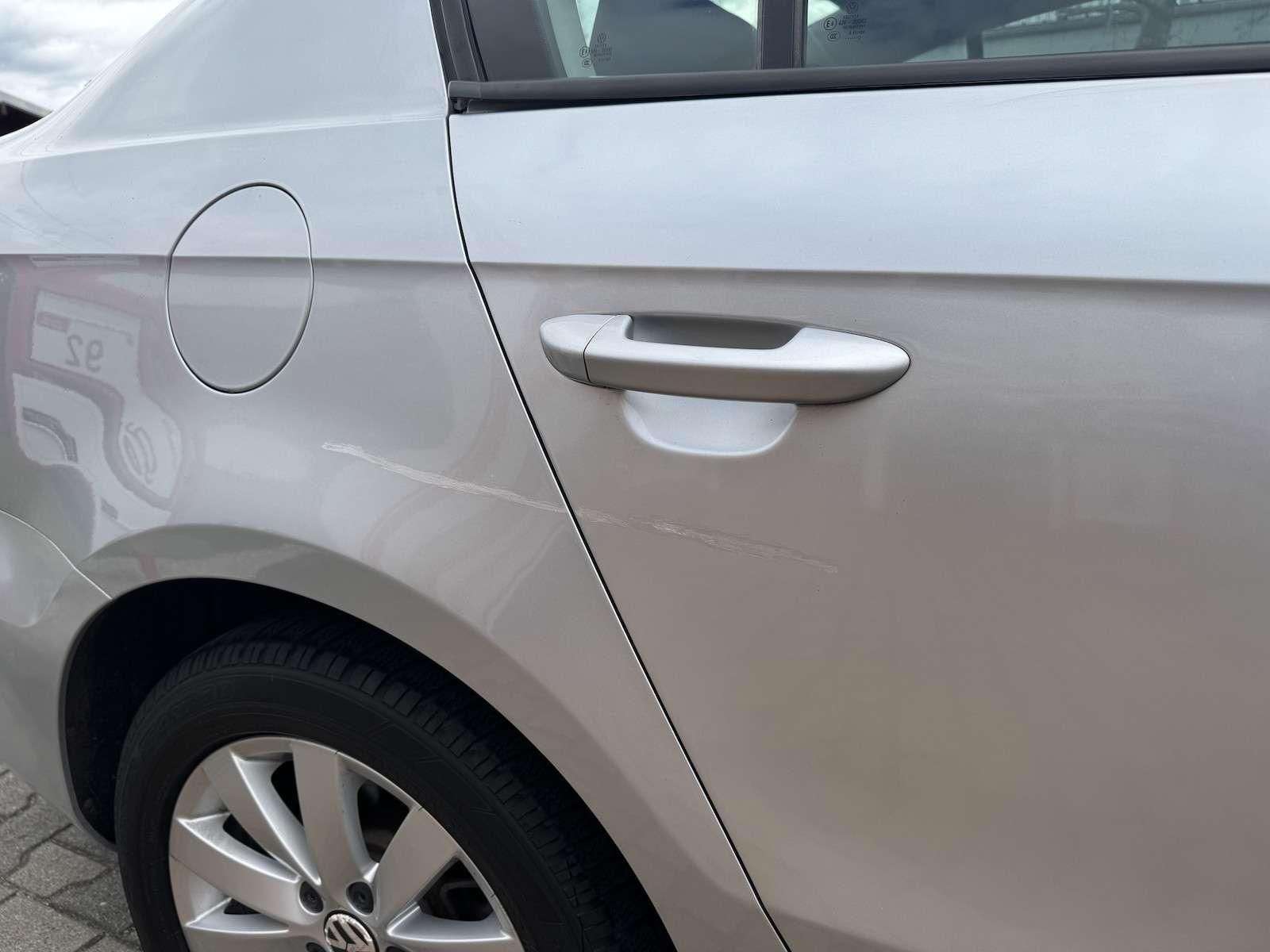 Fahrzeugabbildung Volkswagen Passat 1.4 TSI Limousine /Tempomat/Klimaauto/...