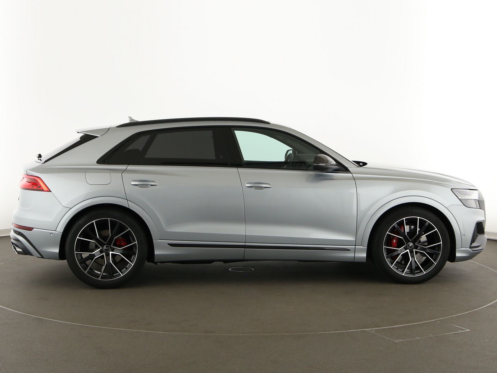 Audi SQ8 - Bild 9