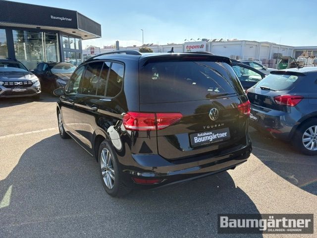 Fahrzeugabbildung Volkswagen Touran Comfortline 1.5 TSI DSG Kamera/PDC/Sitzh.
